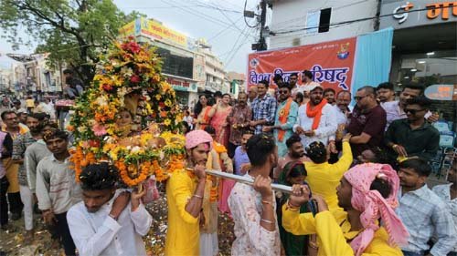 श्रीकृष्ण जन्माष्टमी पर यादव समाज ने निकाली भव्य शोभायात्रा, विहिप-बजरंग दल ने किया स्वागत