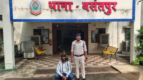 ओवरटेक को लेकर विवाद में तलवार से हमला, आरोपी गिरफ्तार