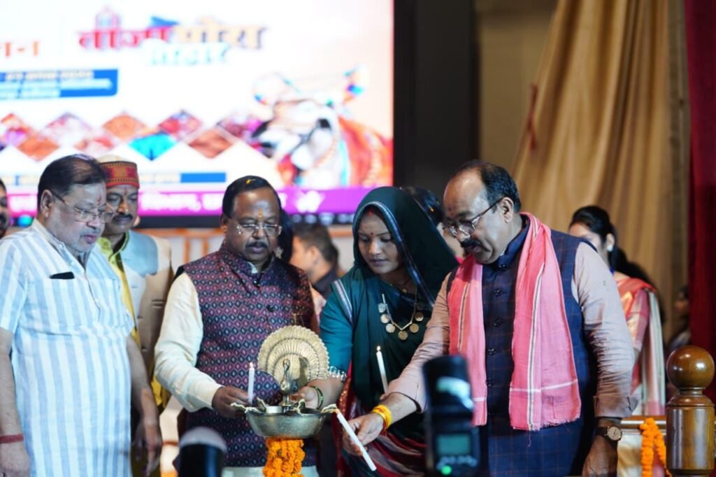 छत्तीसगढ़ रजत महोत्सव : महिला सम्मेलन एवं तीजा-पोरा महोत्सव का भव्य आयोजन