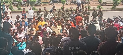 21 वर्षीय सरोज बेटी को न्याय दिलाने के लिए उतरे सामाजिक संस्था