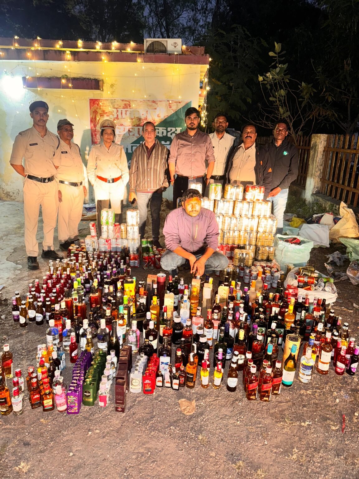 किराये के फ्लैट से अवैध शराब का जखीरा बरामद, आरोपी गिरफ्तार