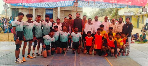 ग्राम पंचायत मण्डला में धूमधाम से हुआ एकदिवसीय कबड्डी प्रतियोगिता का उद्घाटन