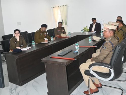 पुलिस महानिदेशक ने मोहला में किया रेंज स्तरीय समीक्षा बैठक, को-ऑर्डिनेशन सेंटर का उद्घाटन