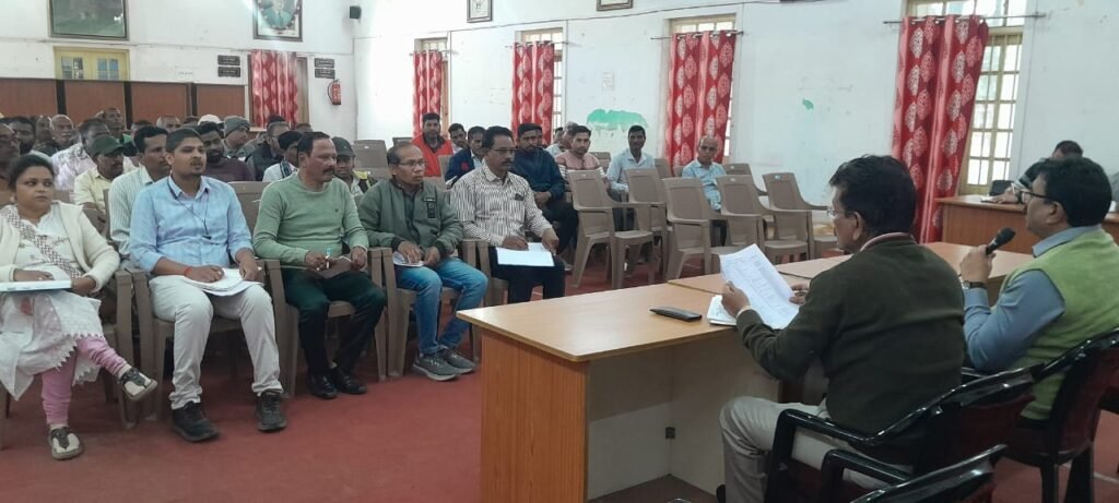 आयुक्त ने जल विभाग की बैठक ली, ग्रीष्म ऋतु में पेयजल आपूर्ति की कार्य योजना बनाने के निर्देश