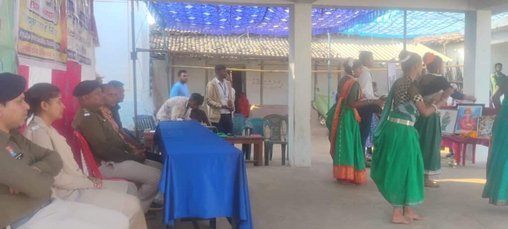 शेरपार में एनएसएस शिविर में पुलिस की सहभागिता, नशामुक्ति और महिला सुरक्षा पर आयोजित किया जागरूकता कार्यक्रम