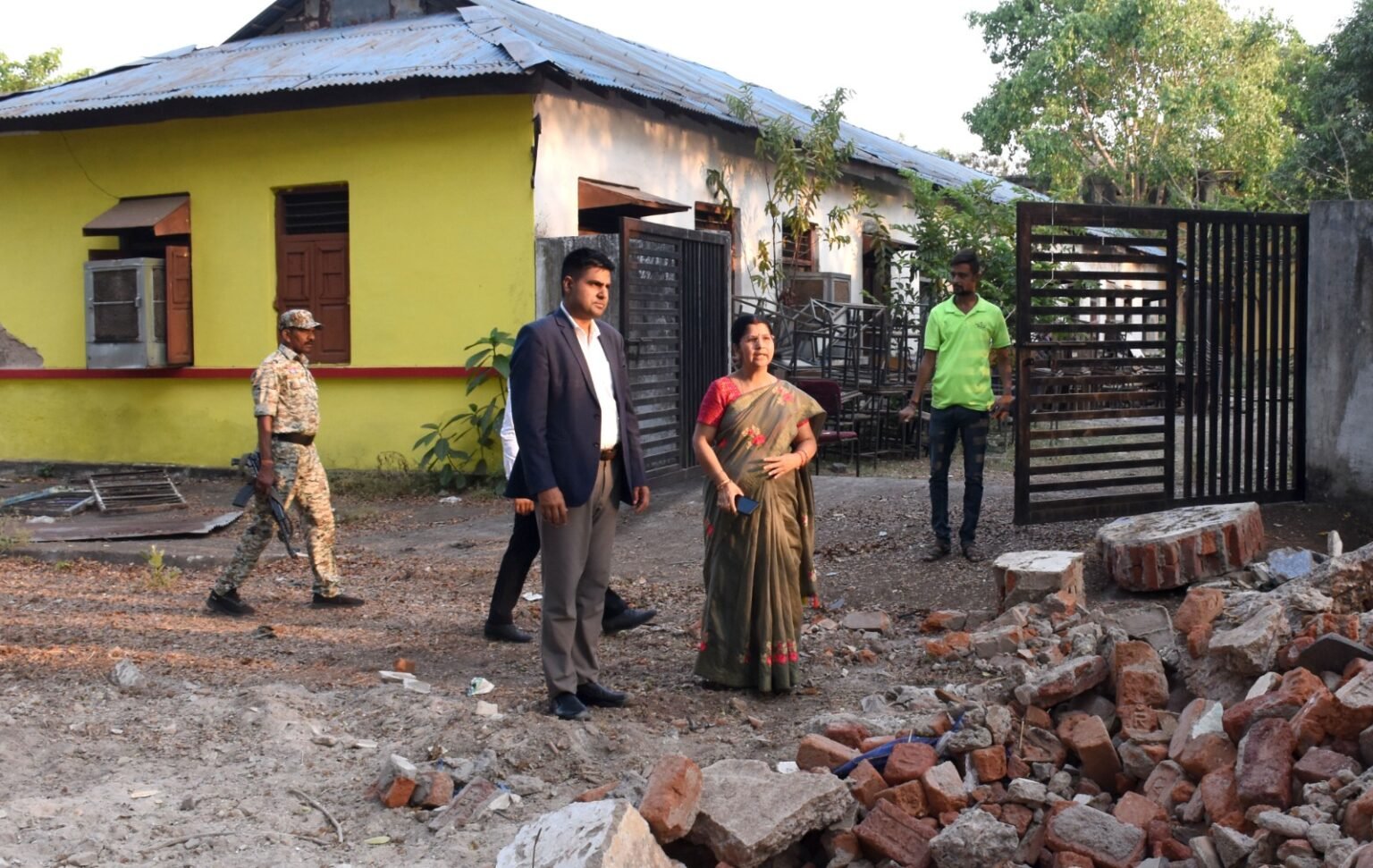 महारानी लक्ष्मी बाई स्कूल परिसर हुआ अतिक्रमण मुक्त, नए भवन निर्माण का मार्ग प्रशस्त