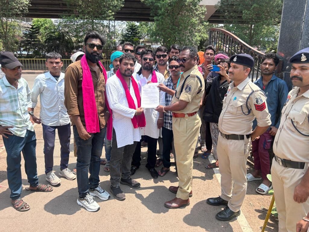अजीत जोगी युवा मोर्चा के प्रदेश अध्यक्ष शमसुल ने घेरा पुलिस अधीक्षक कार्यालय