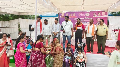 सुशासन तिहार : प्यारेलाल स्कूल शिविर में उमड़े पांच वार्डों के नागरिक, 126 आवेदन आए